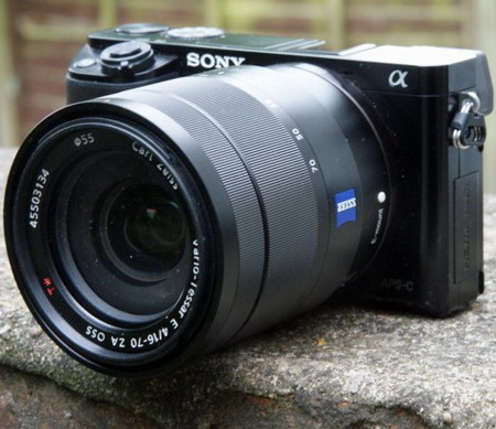 Sony планирует начать продажи в 2016 году цифровой фотокамеры Alpha a7000