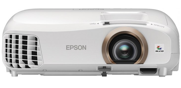 Epson выпустила доступные проекторы для дома